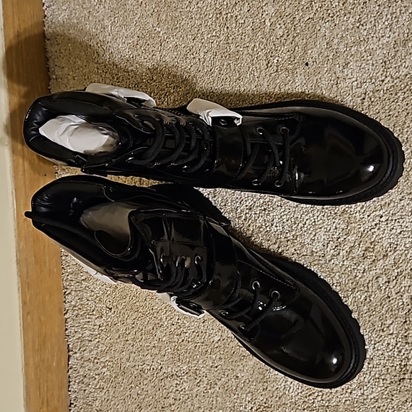 Black patented leather combat boots - Picture 2 of 6